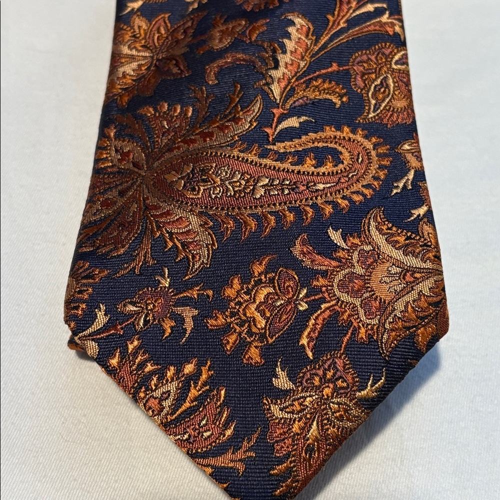 Ike Behar textured Paisley Silk Tie in Dark Navy and Copper